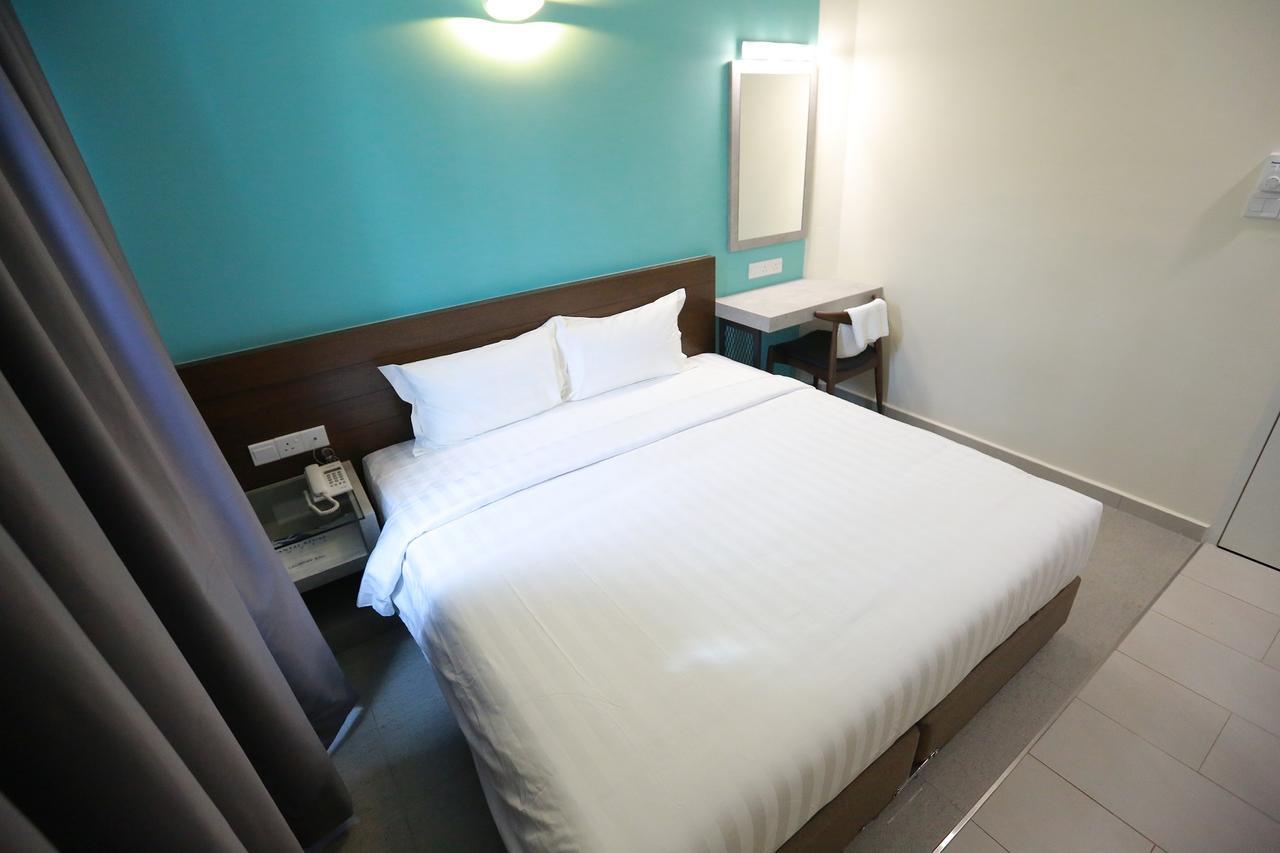 Pantai Regal Boutique Hotel Kuantan Esterno foto