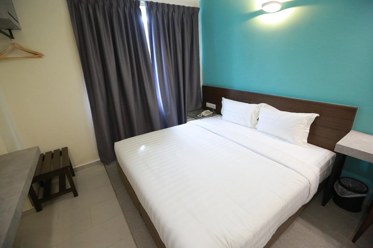 Pantai Regal Boutique Hotel Kuantan Esterno foto