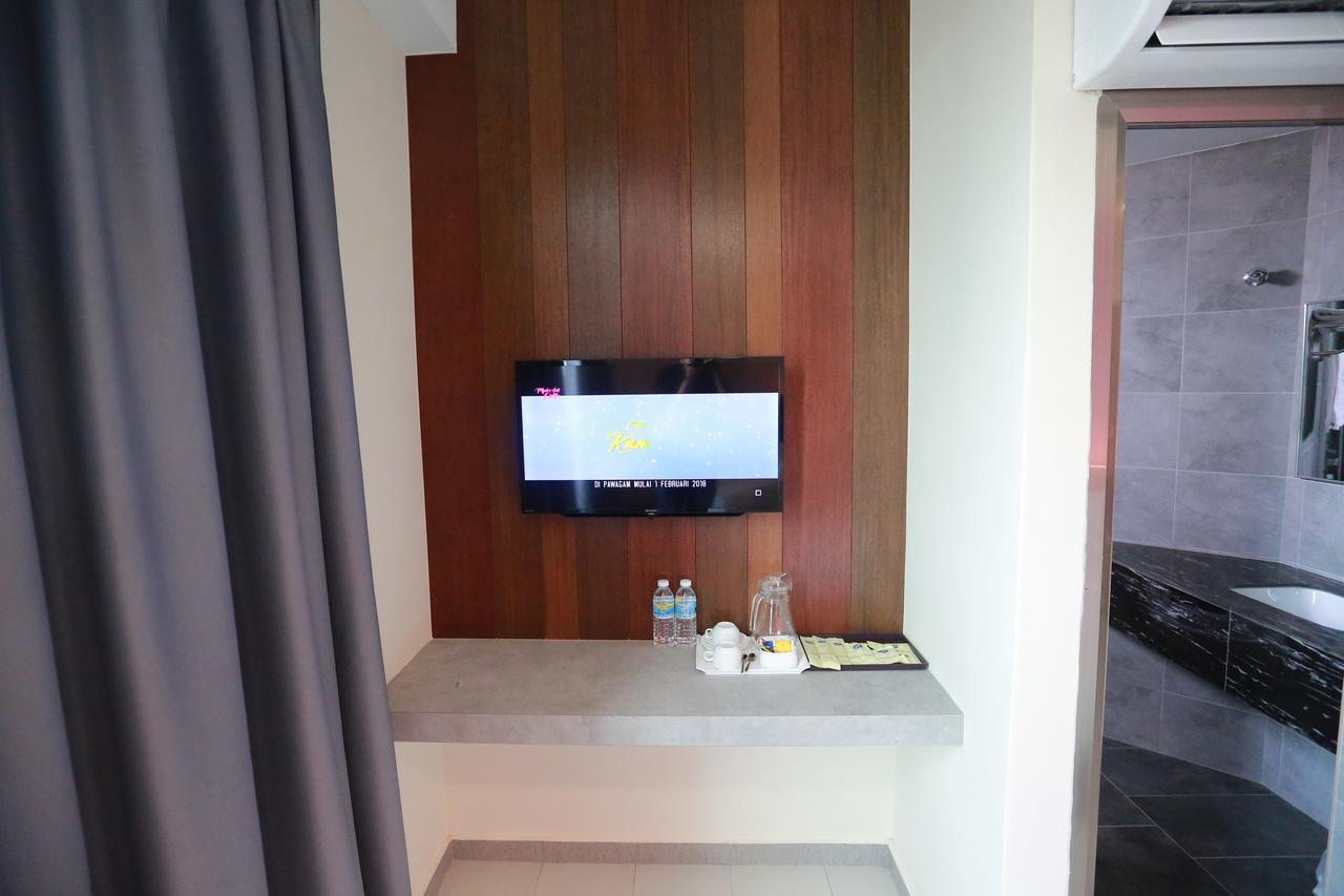 Pantai Regal Boutique Hotel Kuantan Esterno foto