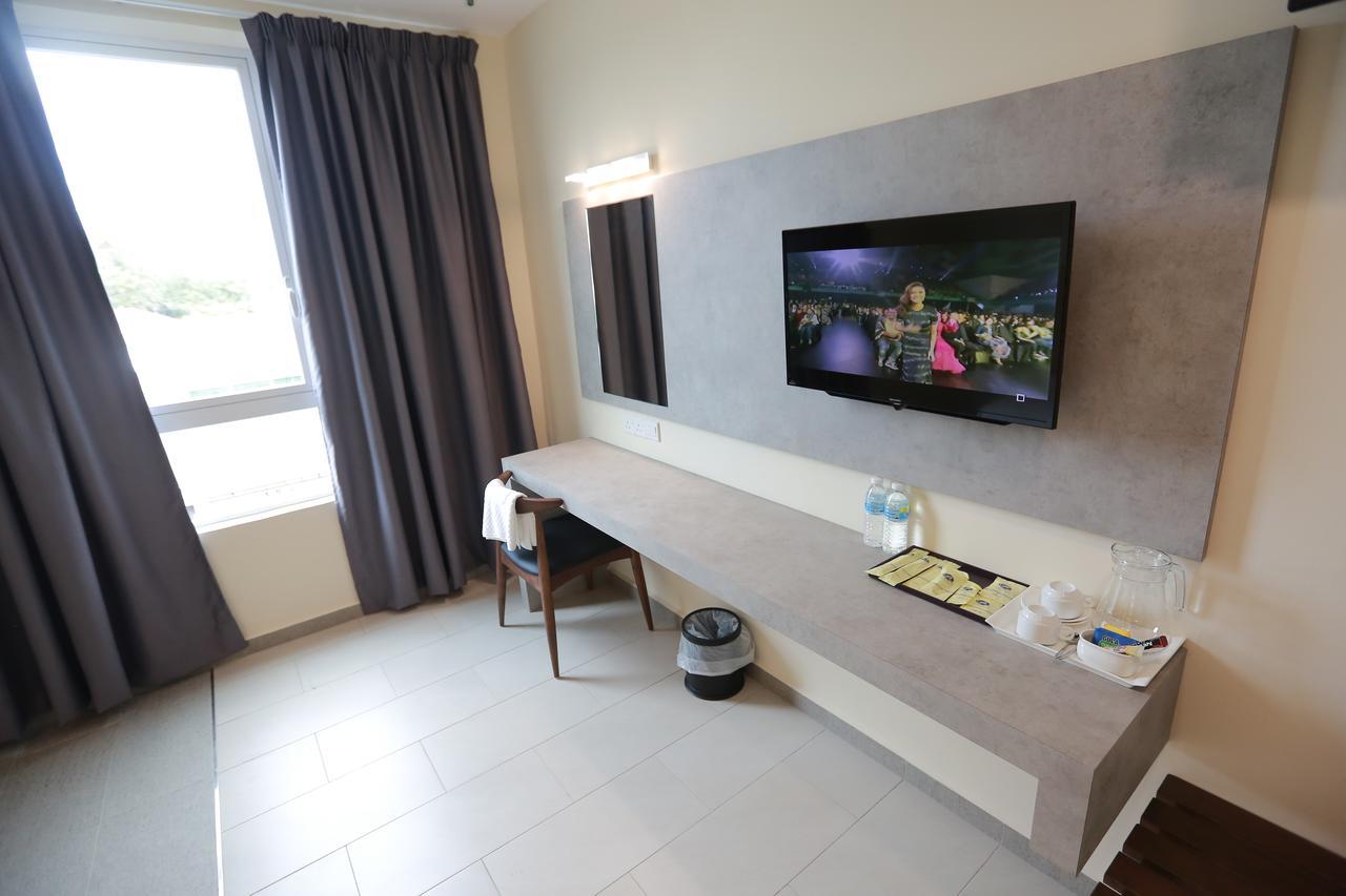 Pantai Regal Boutique Hotel Kuantan Esterno foto