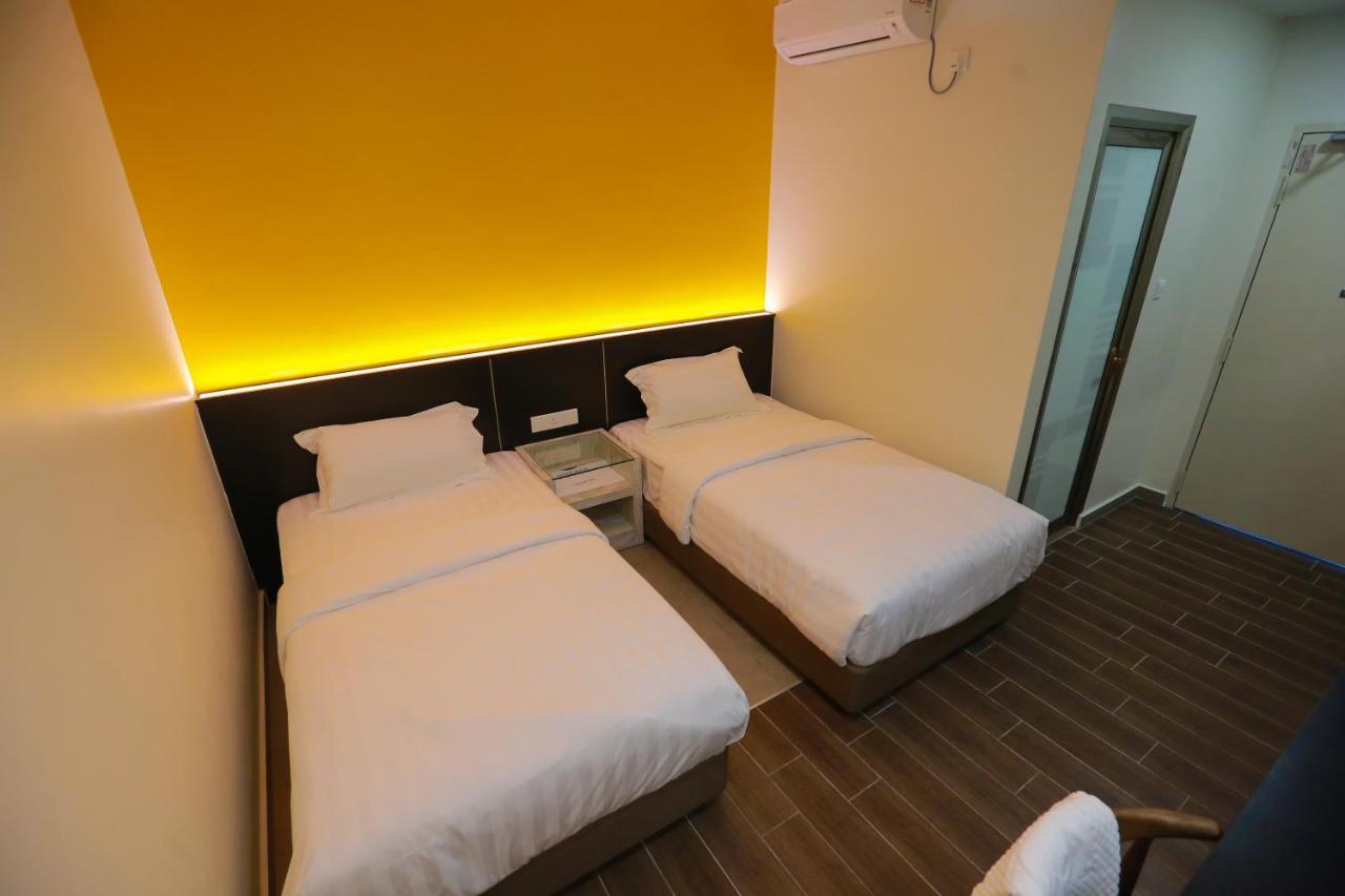 Pantai Regal Boutique Hotel Kuantan Esterno foto